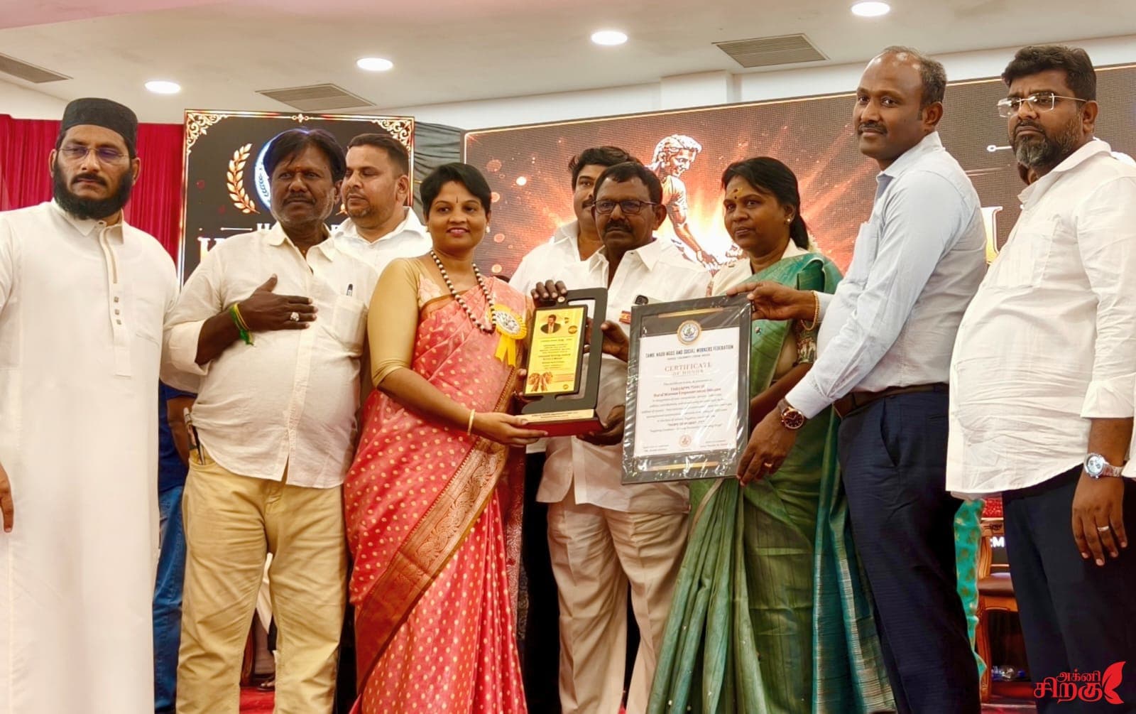 கிராமப்புற பெண்கள் மேம்பாட்டுப் பணிக்காக “தவப்புதல்வி” அமைப்புக்கு சிறப்பு விருது